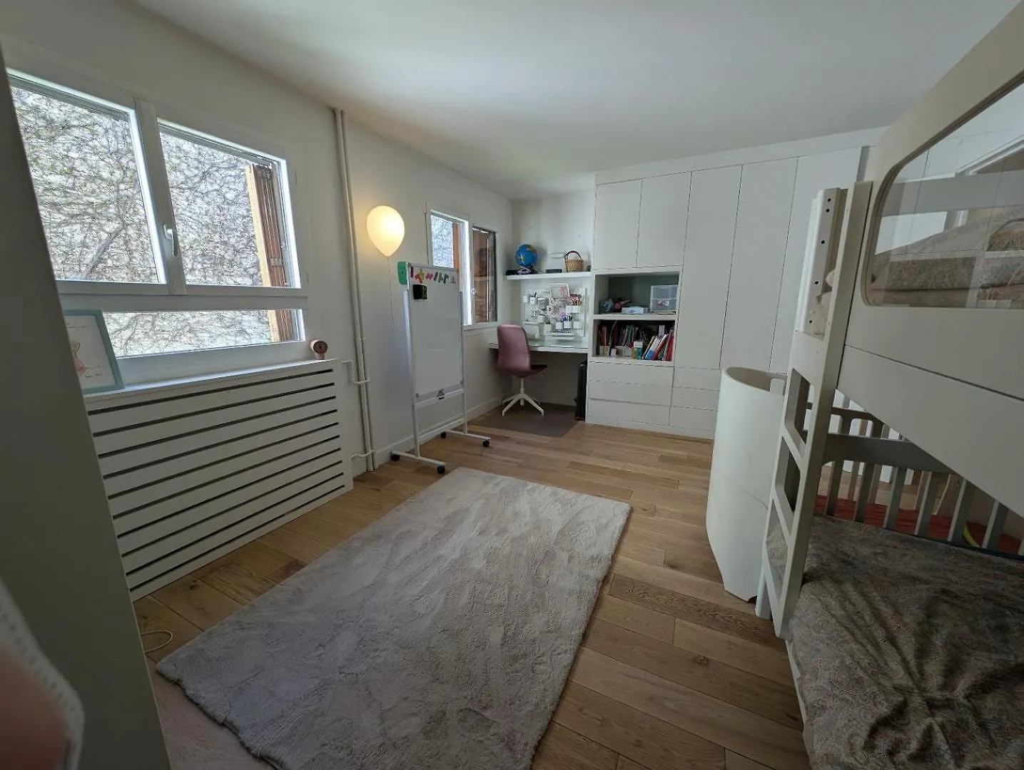 Hidden Gem In The Heart Of Paris' 11Th District Apartment
