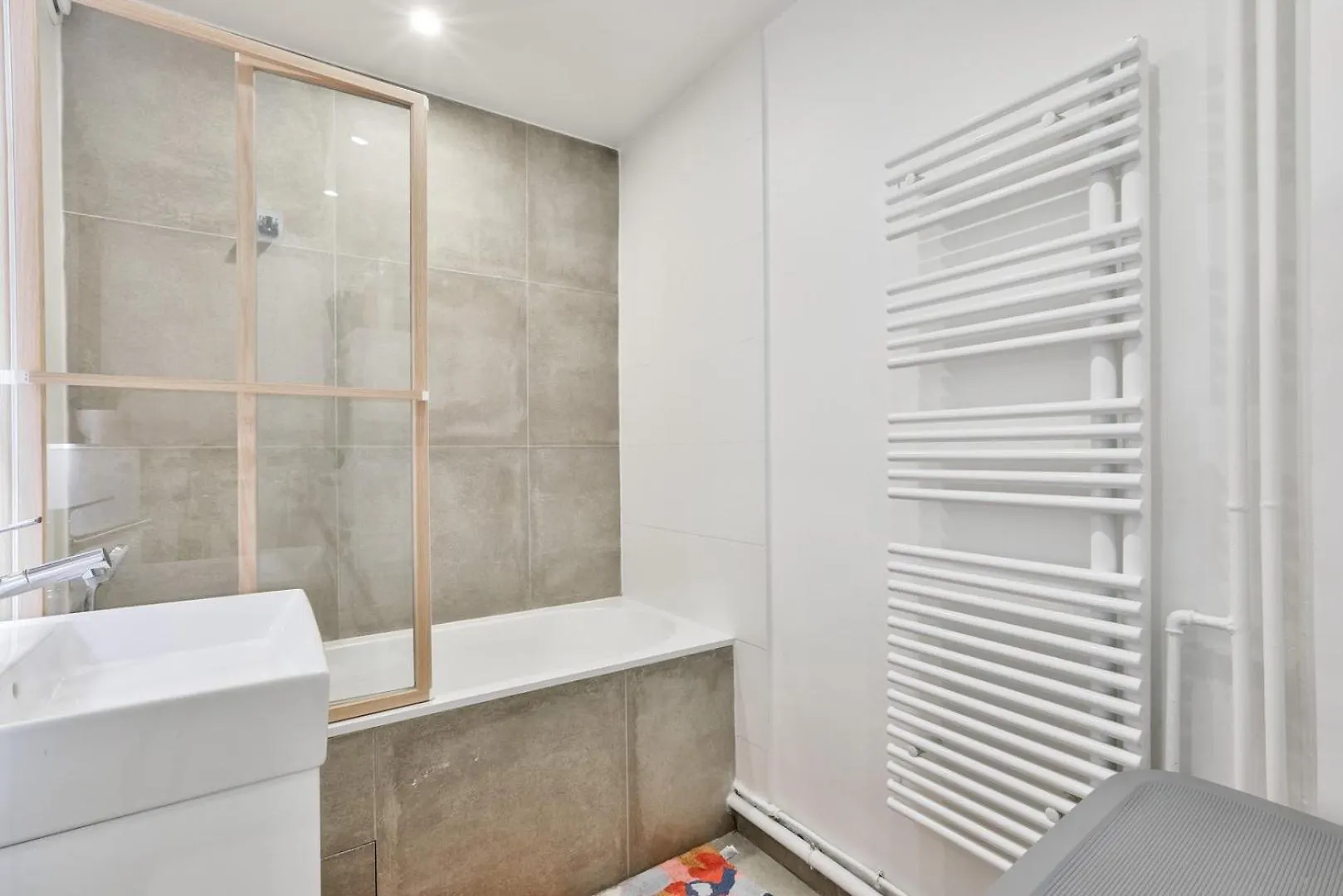 Hidden Gem In The Heart Of Paris' 11Th District Apartment 0*, Paris France