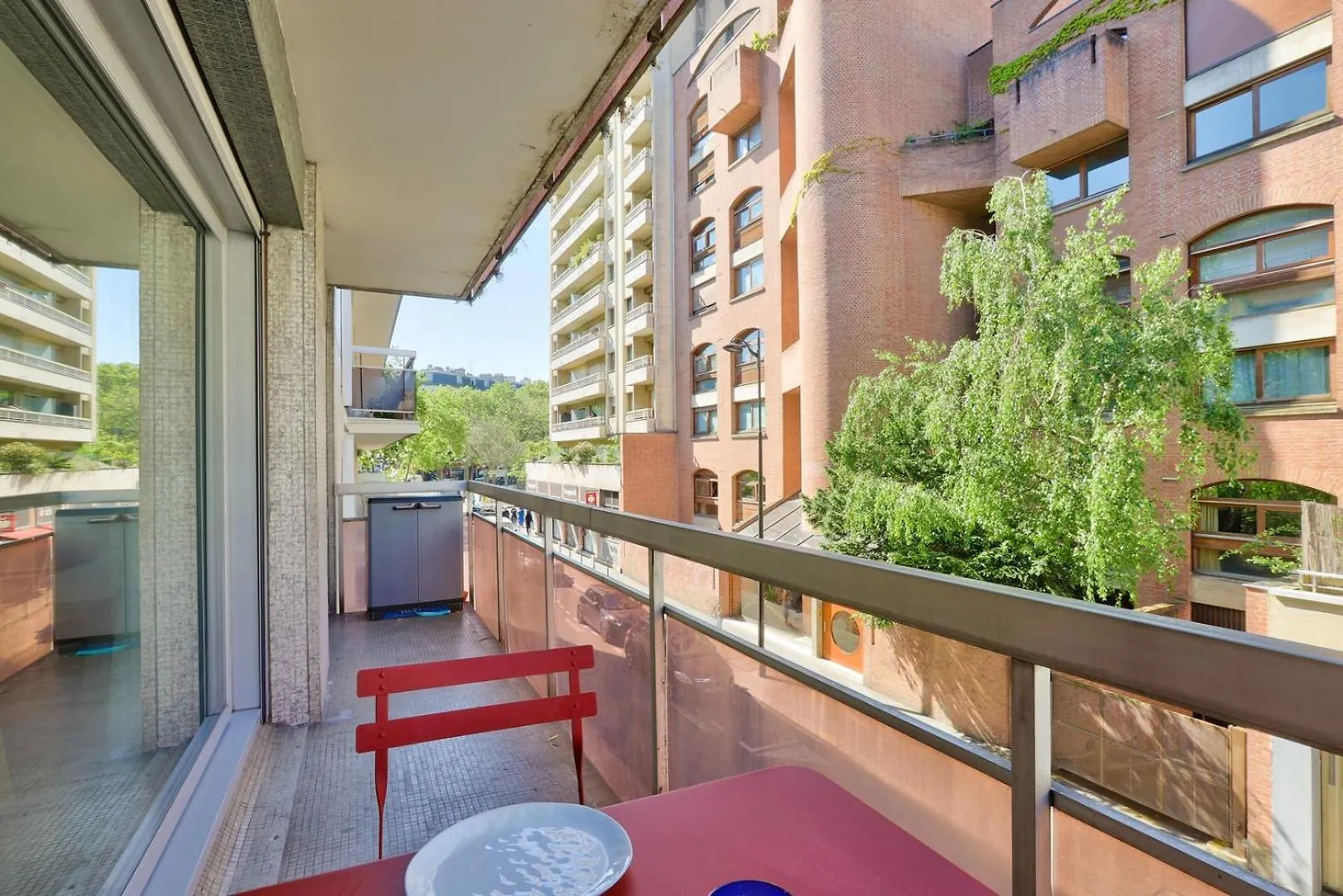 Hidden Gem In The Heart Of Paris' 11Th District Apartment